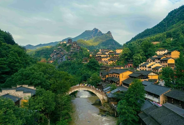 望仙谷包车一日游 仙侠世界 夜景绝美