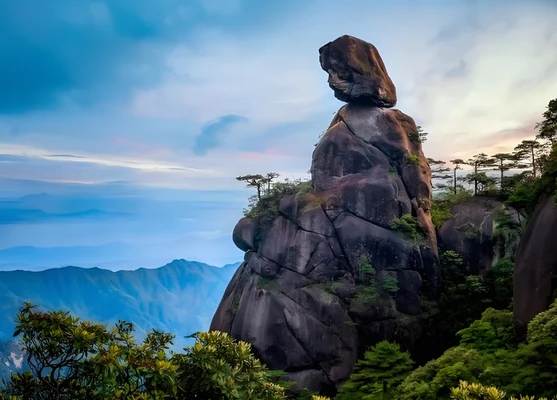 三清山旅游包车，道教仙山 东方女神 巨蟒出山