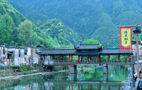 景德镇一日游：瑶里古镇|寒溪村|东埠码头|瓷宫